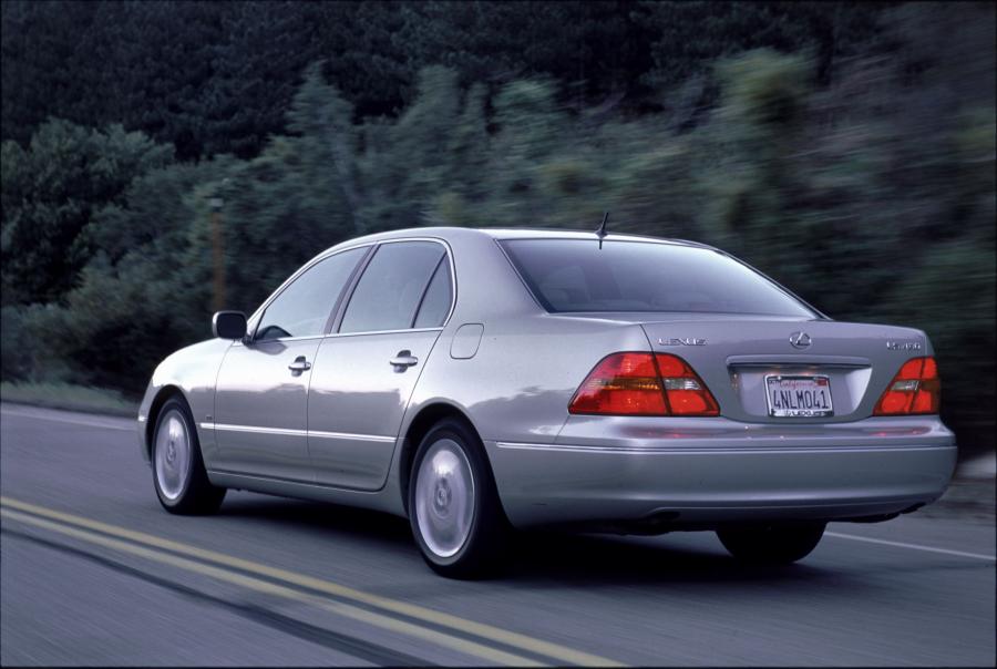 Lexus LS430 2001 года  (фото 33 из 56)